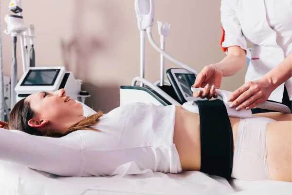 woman having body sculpting to help improve her body image and her mental health Brixton